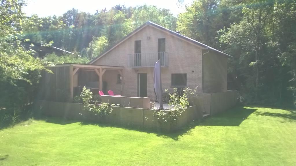 Entre L'Eau Villa Barvaux Exterior foto